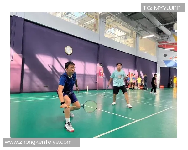 上海羽毛球队在世界锦标赛中的耐力表现与战术分析